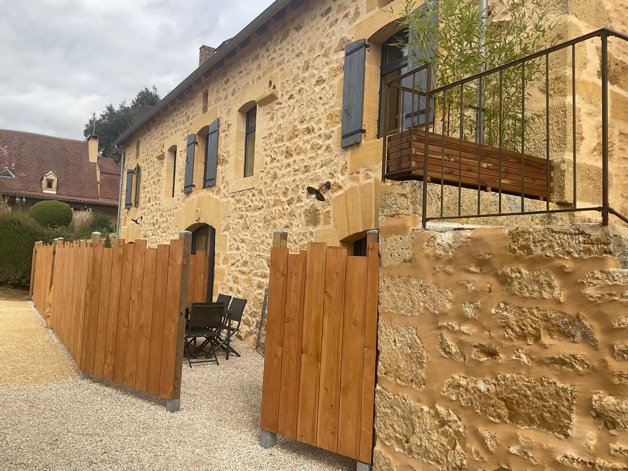 Domaine De La Source Villa Castels Luaran gambar