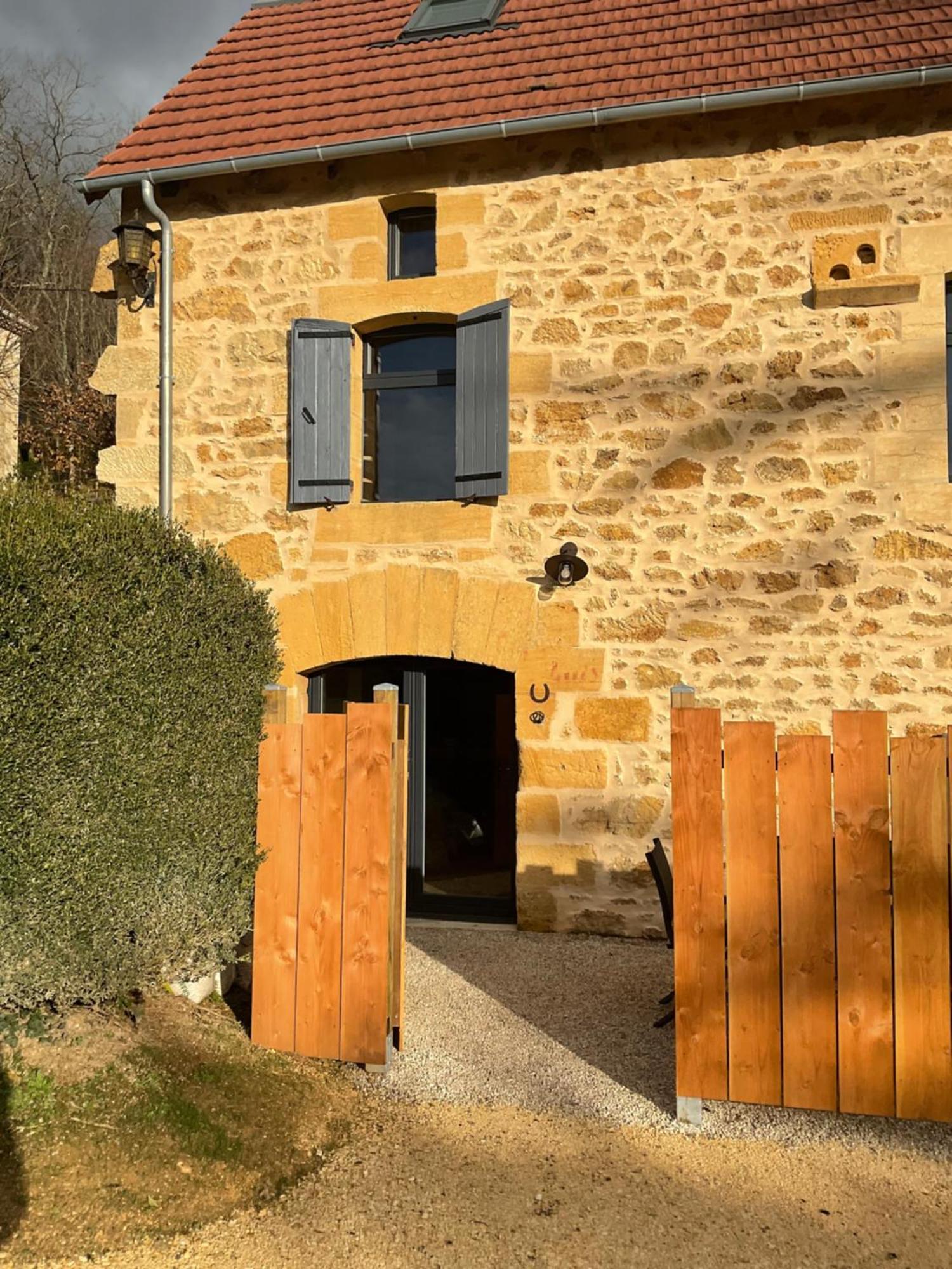 Domaine De La Source Villa Castels Luaran gambar