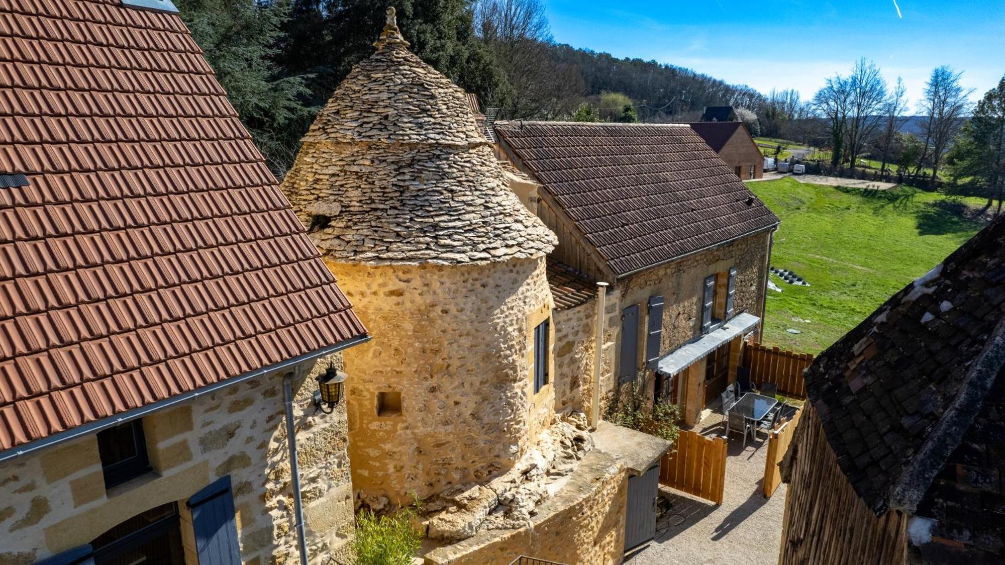 Domaine De La Source Villa Castels Luaran gambar